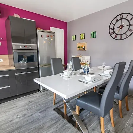 Le Vincennes, Simple Et Atypique ! 펜션 숄레