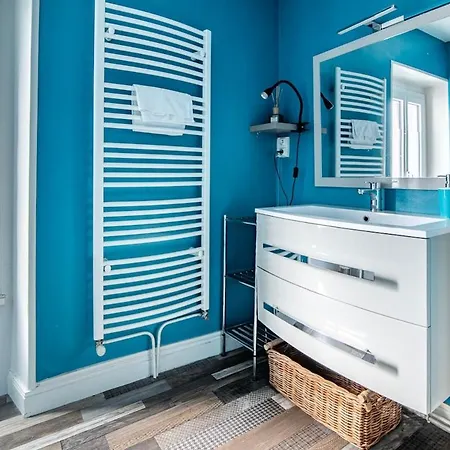 Le Vincennes, Simple Et Atypique ! * Cholet