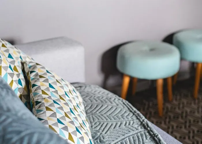 Le Vincennes, Simple Et Atypique ! Dom wakacyjny Cholet